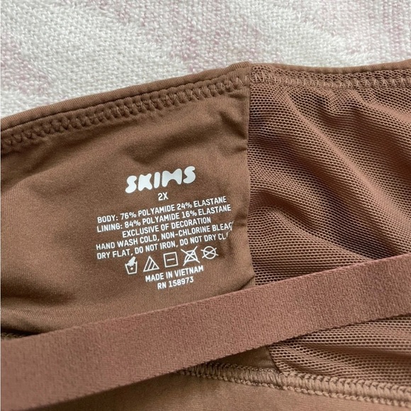 SKIMS Copper Fits Everybody Triangle  Brown Bralette - Picture 5 of 5